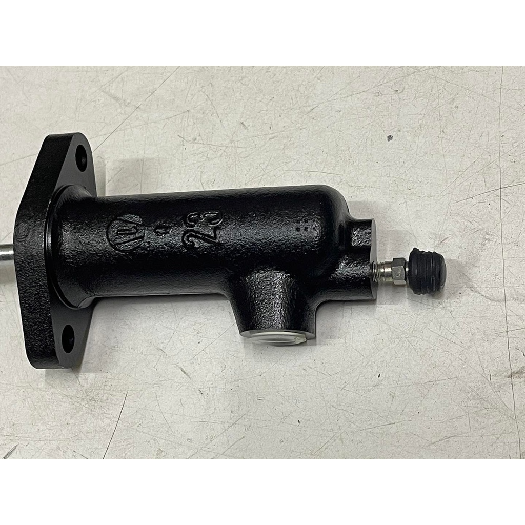 BENZ ปั๊มคลัชล่าง Clutch Slave Cylinder สำหรับรถเบนซ์ W123/8 ยี่ห้อ kmatic ปั๊มคลัทช์ล่าง W123