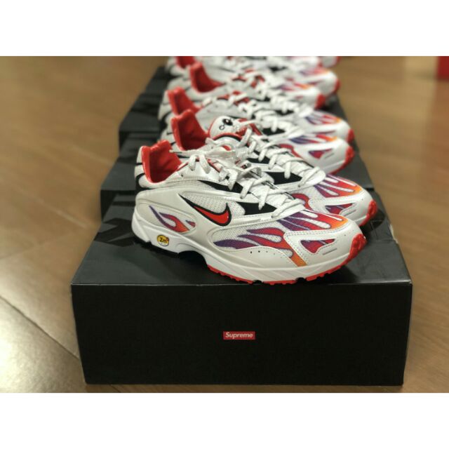 nike x supreme air streak spectrum plus