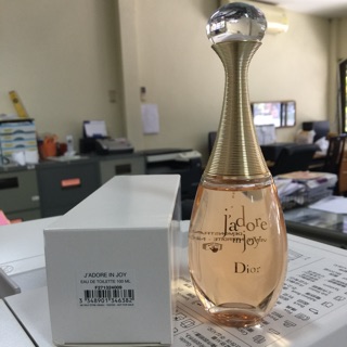 J’adore in joy edt 100 ml รุ่นนี้ออกใหม่เมื่อปี 2017 กล่องเทสเตอร์