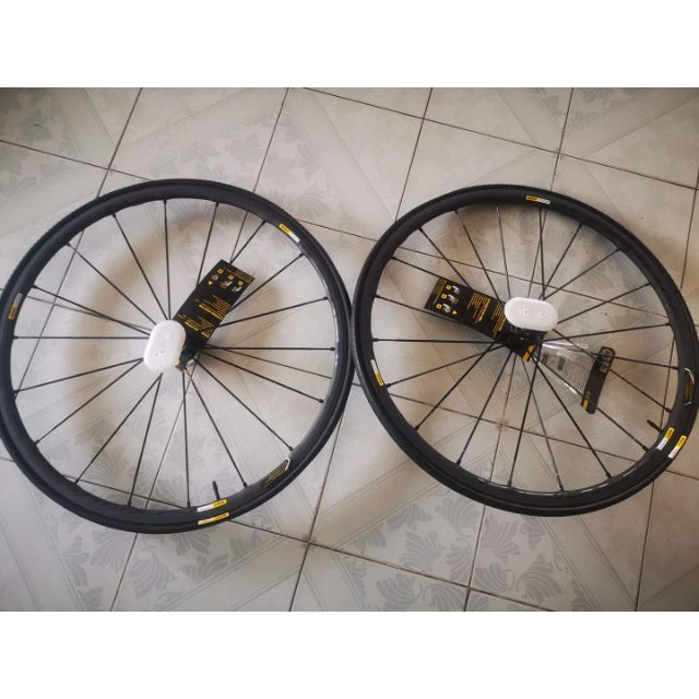 ล้อ​เสือหมอบ​ยี่ห้อ​mavic รุ่น ksyrium​ pro exalith