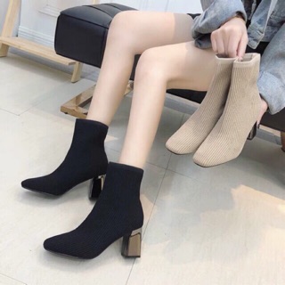 รองเท้าบูทสั้น ส้นเงินรุ่นฮิต( Sock Boots) เนื้อผ้ายืดได้ ส้นสูง7cm(5261)