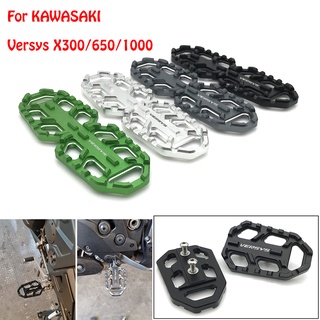 ที่พักเท้าอลูมิเนียม CNC อุปกรณ์เสริม สําหรับรถจักรยานยนต์ KAWASAKI VERSYS X300 X-300 650 1000 Versys650 Versys1000 2010 2011-2015 2016 2017 2018 2019 2020