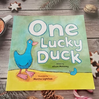 หนังสือปกอ่อน One Lucky Duck มือสอง