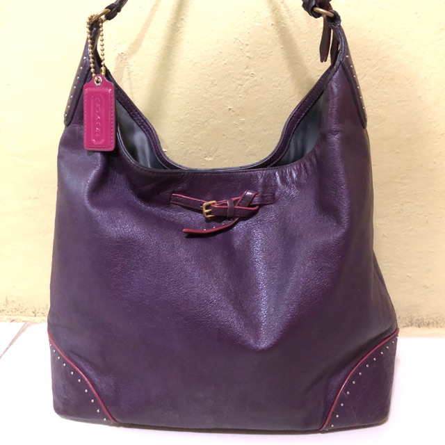 ของแท้ 100% กระเป๋า Coach hobo bag หนังแท้สีม่วงมือสอง