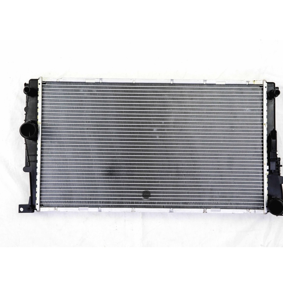 หม้อน้ำ BMW 3’ F30 320i sport AT เบอร์แท้: 17117188807, 17117618807, 17118672104 BEHR: 8MK376791-791