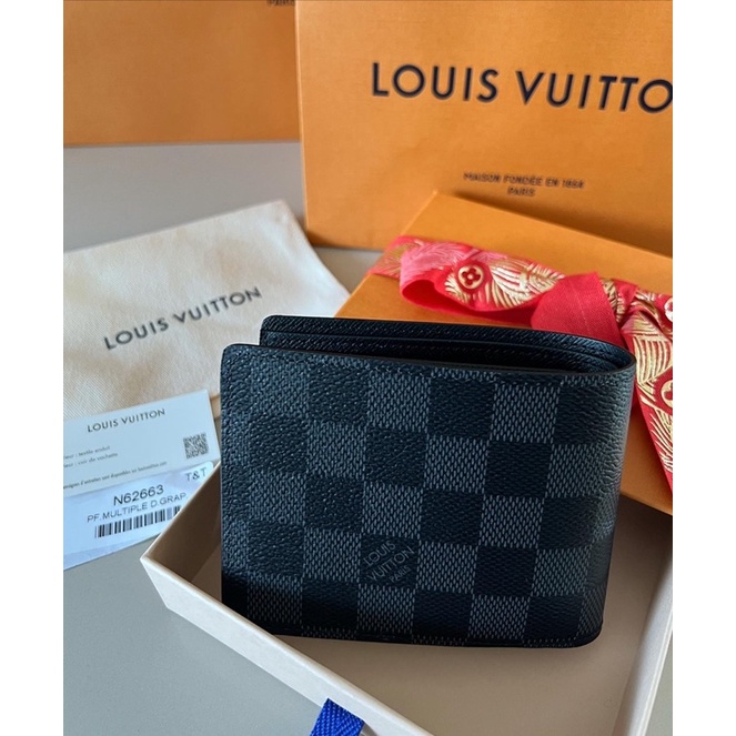 NEW LV MULTIPLE WALLET