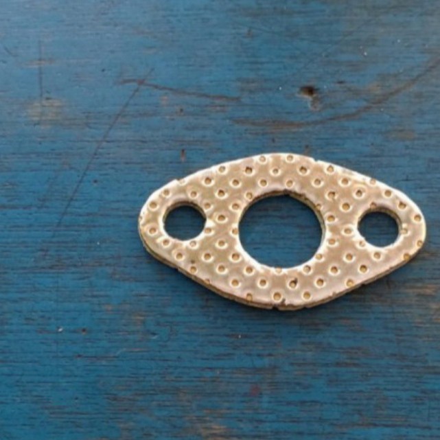 MESIN บรรจุท่อไอเสียปะเก็นไอเสียเครื่องยนต์ Robin EY15 EY 15 mc