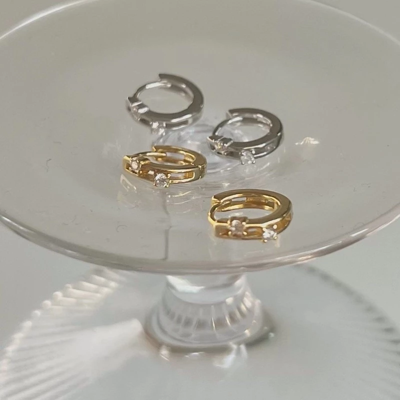 A.piece ต่างหูเงินแท้ [all silver 925] petite galaxy one-touch