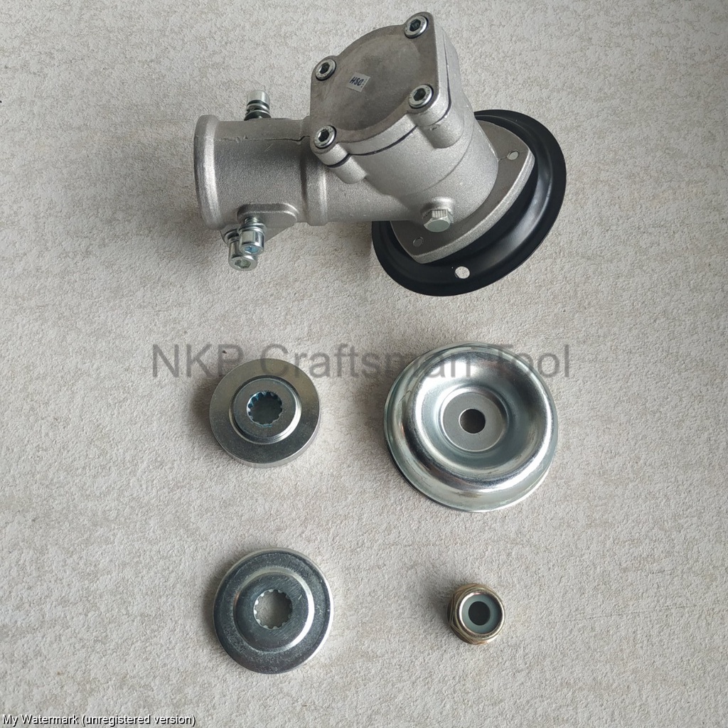 หัวเกียร์เครื่องตัดหญ้า หัวเกียร์ใบตัดหญ้า เครื่องตัดหญ้า กระบอก 32MM แกน4เหลี่ยม รุ่น DC-57 HSC570 