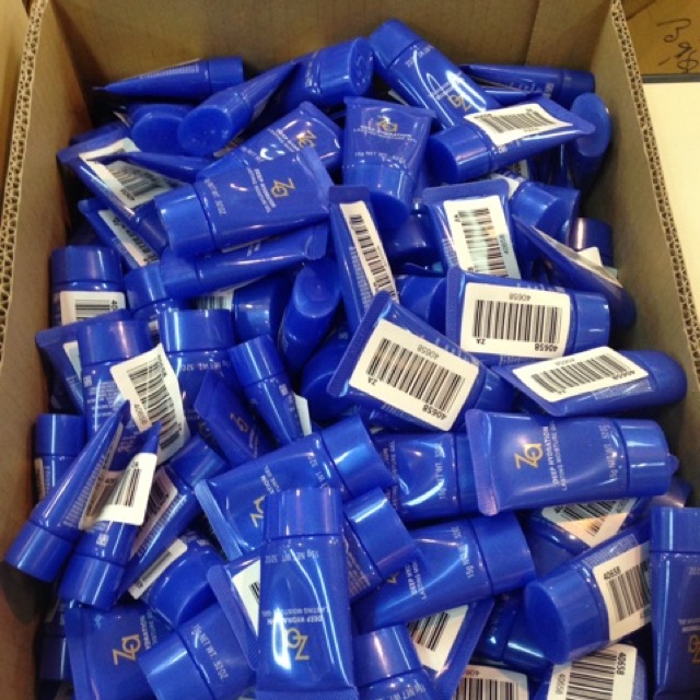 Za Deep Hydration Lasting Moisture Gel 15 g. (เจลบำรุงผิวหน้ามอบความชุ่มชื้น)