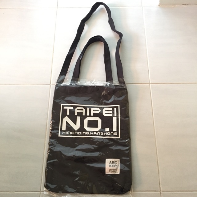 กระเป๋าผ้า ABC Mart แท้