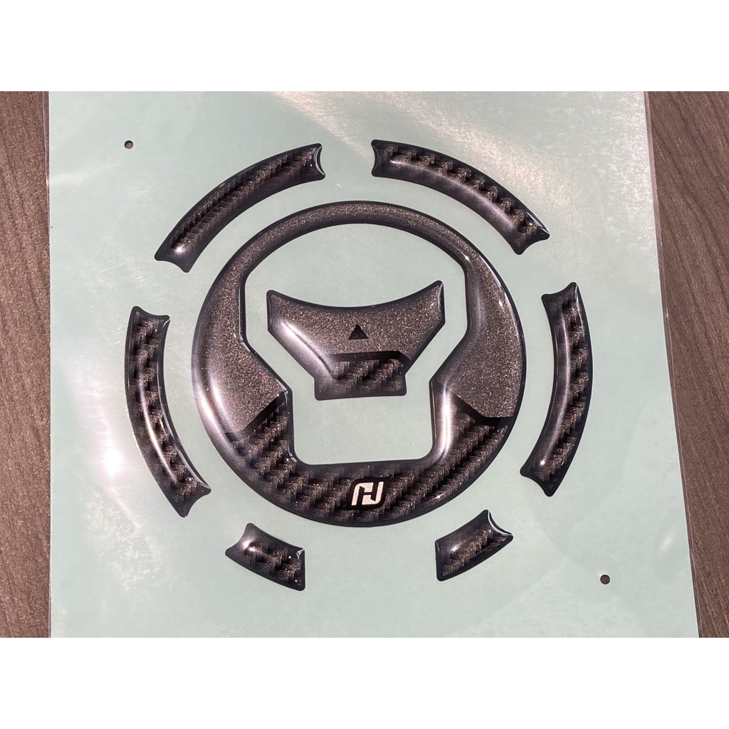 สติ๊กเกอร์กันรอยฝาถังน้ำมันเชื้อเพลิง  H2C สำหรับ NX500 CB CBR 500,650,1000 R (APMKNAJ17600ZA)