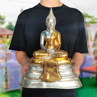 หลวงพ่อโสธร ปี2497 สีทองทูโทน (กว้าง8นิ้ว สูง10นิ้ว)เนื้อเงินยวงเคลือบทอง วัดโสธรวราราม บูชาเสริมมงคลครอบจักรวาล B