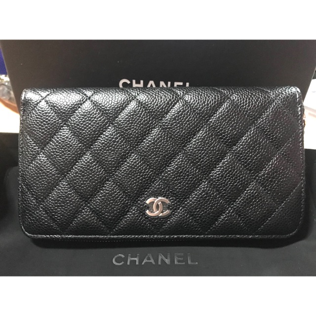 แท้ 💯% Chanel Zippy Wallet