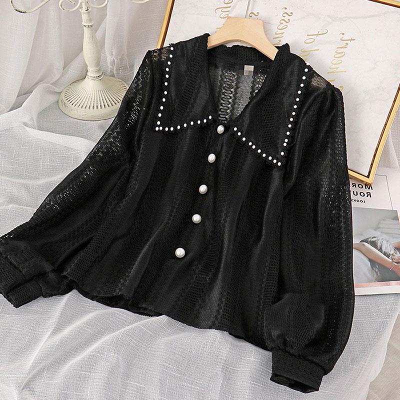 M - 3XL เสื้อเชิ้ตสีดำผู้หญิง คอปกตุ๊กตา เสื้อแขนยาวผู้หญิง ประดับไข่มุก สไตล์เกาหลี วินเทจ ทรงหลวม