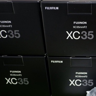 FUJIFILM FUJINON XC 35MM F2 ของใหม่ ประกันศูนย์ 1ปี สินค้ามือ1 ใหม่แกะกล่อง ทุกตัว มีจำนวนจำกัด เป็นเลนส์ฟิกส์ถ่ายหน้าชั