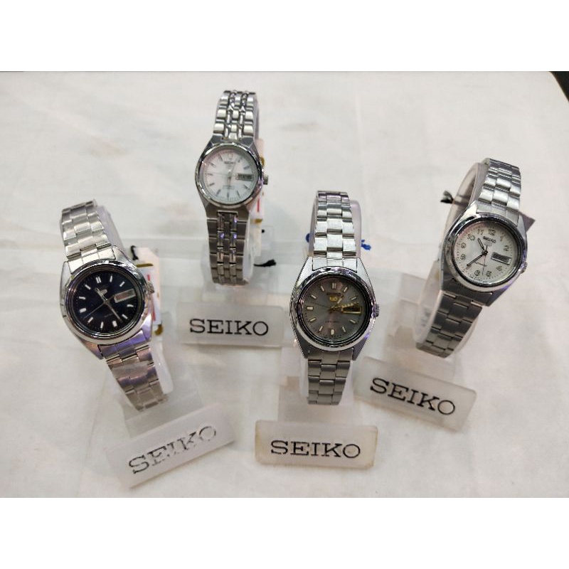 SEIKO automatic Ladies's watchสายสแตนเลส สินค้าของแท้พร้อมกล่องใบรับประกันศูนย์1ปี