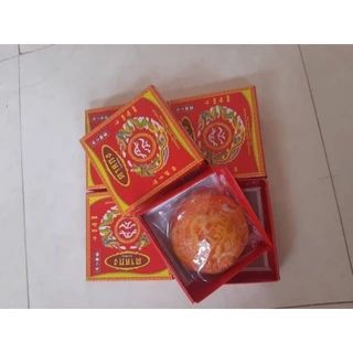 ขนมเปี๊ยะขนาด​ 180​ กรัมโดยประมาณรวมกล่อง​