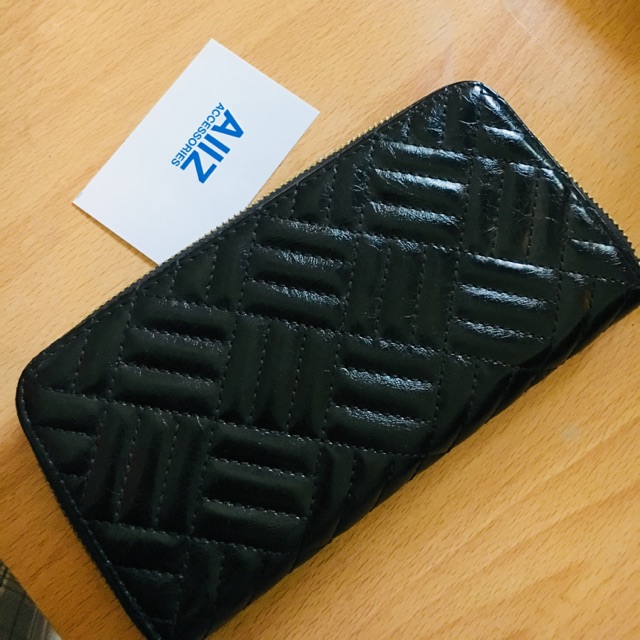 กระเป๋าตังค์ Aiiz