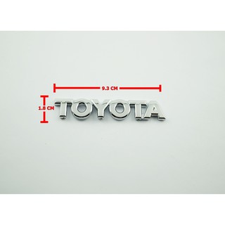 ป้าย TOYOTA พลาสติกชุบโครเมี่ยมขนาด9.3x1.8cmสำหรับรถตู้ HIACEติดตั้งด้วยเทปกาวสงหน้าด้านหลัง