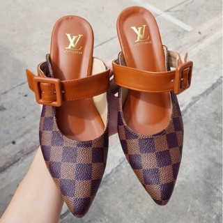 รองเท้าส้นสูง Lv