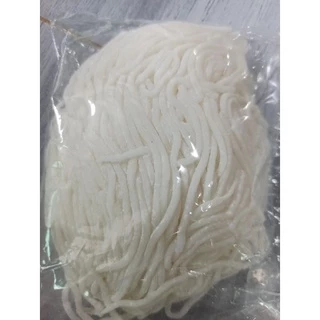เส้นก๋วยจั๊บญวน*เส้นสด 100 กรัมห่อละ 9 บาท