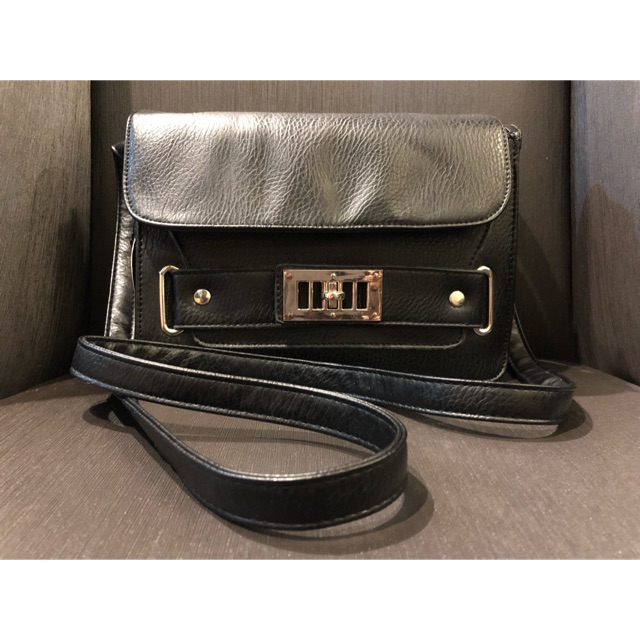 กระเป๋าสะพาย cotton on ของใหม่ป้ายห้อย