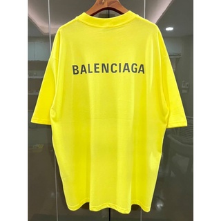 BALENCIAGA BACK LOGO PRINT T-SHIRT NEON YELLOW เสื้อยืดคอกลมแขนสั้น แบรนด์บาลองเซียก้า สกรีนตัวหนังสือโลโก้ด้านหลัง