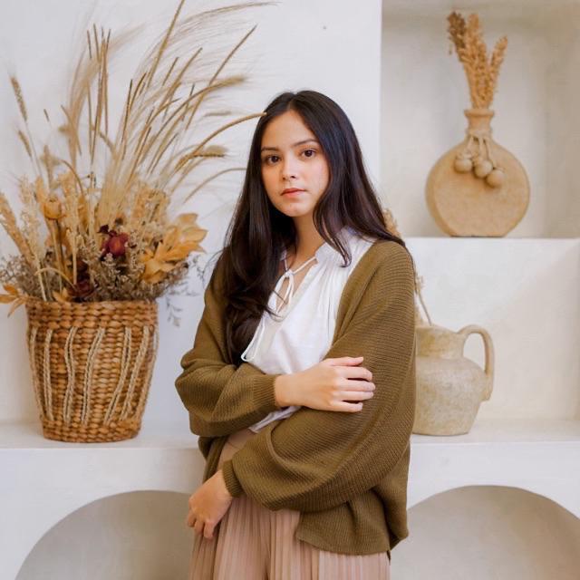 Ami Collection09 - เสื้อคาร์ดิแกน ผ้าถัก แขนทรงปีกค้างคาว สําหรับผู้หญิง