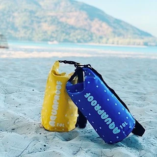 { ขายดี พร้อมส่ง } 🌴💙 กระเป๋ากันน้ำ AQUAPROOF 10L รุ่นลายจุด สีสันสดใส สีสดโดดเด่นถ่ายรูปสวย