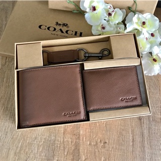 Coach short wallet box set เซ็ทกระเป๋าสตางค์ชาย หนังแท้ สีน้ำตาล พร้อมกล่อง F64118