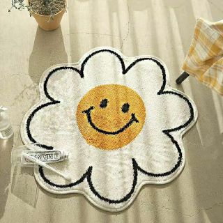 พรมลาย Smiley daisy carpet