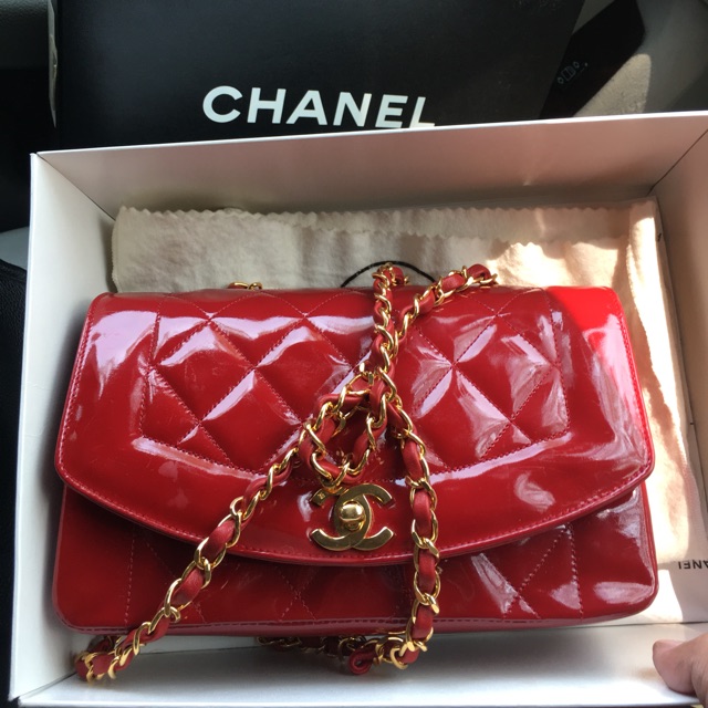 Chanel vintage diana red patent bag