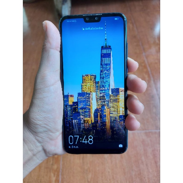 Huawei Y9  2019 มือสองสวยๆ( ใช้งานเอง)