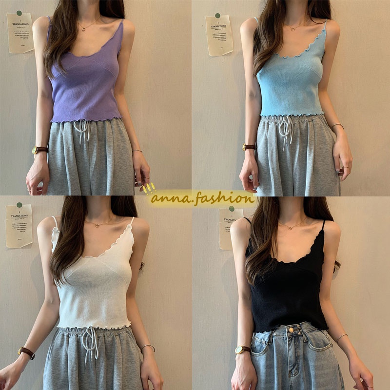 anna23122สินค้าพร้อมส่ง ไหมพรมถัก สายเดี่ยวคอวี สายเดี่ยวเซ็กซี่ เสื้อกล้ามเข้ารูปผ้าไหมพรมแต่งขอบหยักระบาย