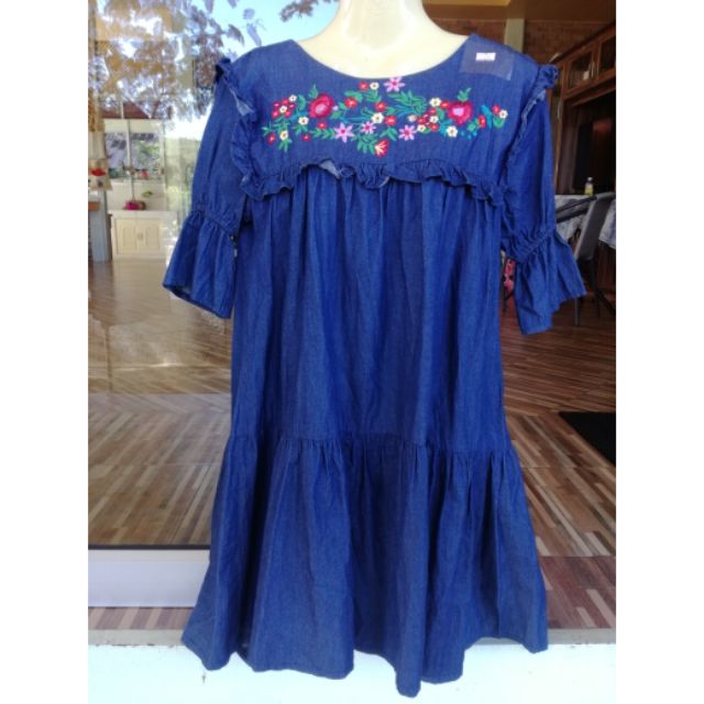 เดรสยีนส์นิ่ม งานปักดอก ป้าย nidaสวยมากคะ(150รวมส่งลทบ.)