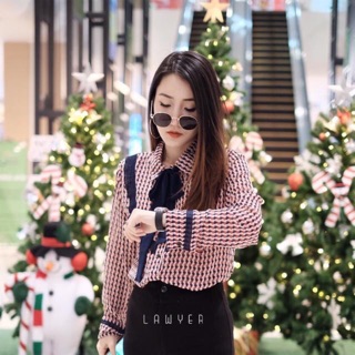 เสื้อเชิตแขนยาวอกระบาย