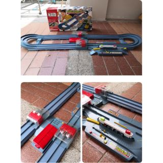 Tomica Byun Byun Circuit รางรถแข่ง​ เล่นกับรถเหล็ก​ Tomy(Tomica)