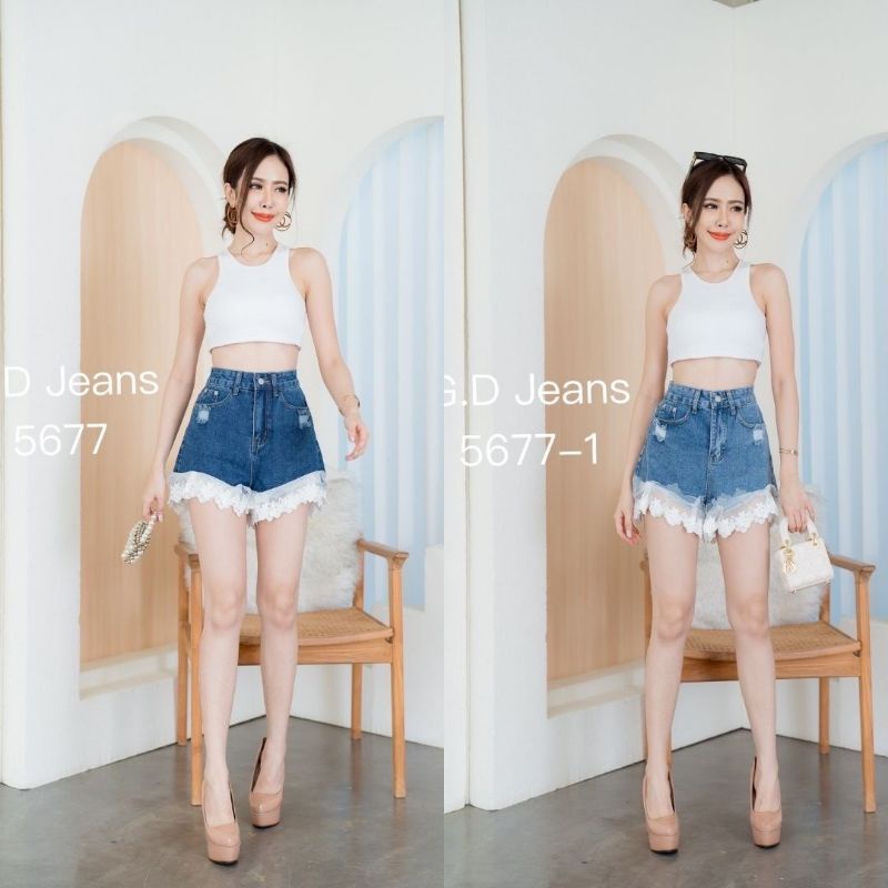 #5677(ไม่ยืด)​กางเกงยีนส์ขาสั้นติดลูกไม้ปายขาสวยน่าใส่สุดๆแอบขูดขาดเบาลงตัวมากค่ะรุ่นนี้