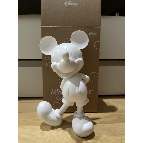 Mickey mouse coloring figure