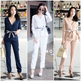 Fashion Set เสื้อทรงสูท คอวีแขนยาวแต่งแถบด้านข้าง แต่งกระดุมหน้า งานมีซิปหลัง ใส่คู่กางเกงขายาว