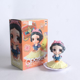 *ของแท้ ฟิกเกอร์ โมเดล สโนว์ไวท์นั่งถือพายสีอ่อน Qposket Sugirly:Snow White (10cm)