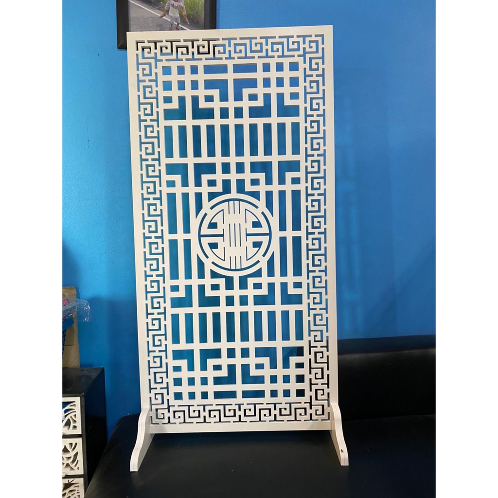 ฉากกั้นห้องลายฉลุ 60x120Cm.หนา10มิล มีขาตั้งให้รหัสI-079