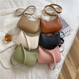 [ลดเพิ่มอีก15% ใส่โค้ด 353RZQ เฉพาะ10-12ธ.ค.65] พร้อมส่ง Holly bag มี6สี กระเป๋าสะพาย