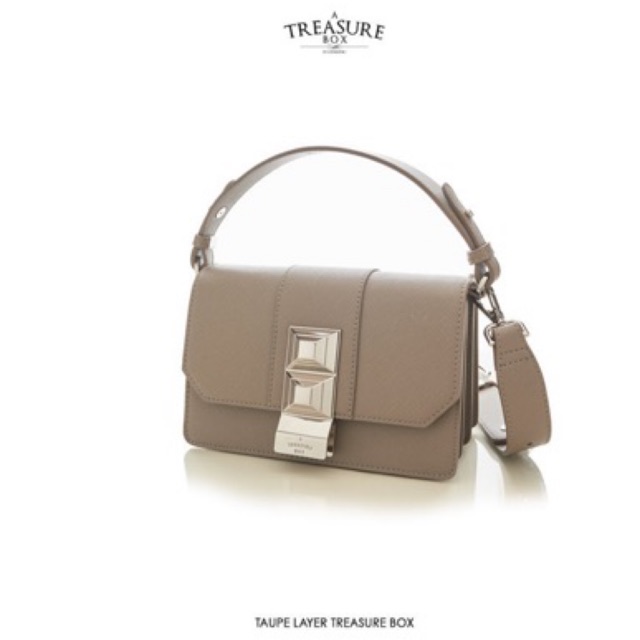 Atreasurebox taupe layer