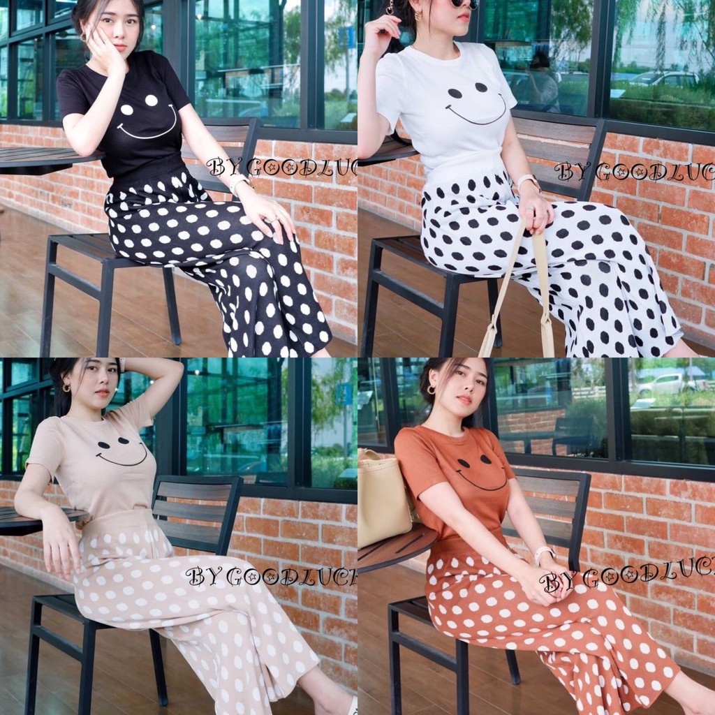 🌈MesubShop🌈งานเซ็ทสายหวานมาจัดเต็มจ้า ทรงเสื้อแขนสั้นพื้นเรียบแต่งสกรีนหน้ายิ้มน่ารักๆ จัดแพ็คคู่กางเกงขาบานยาว ทอลา