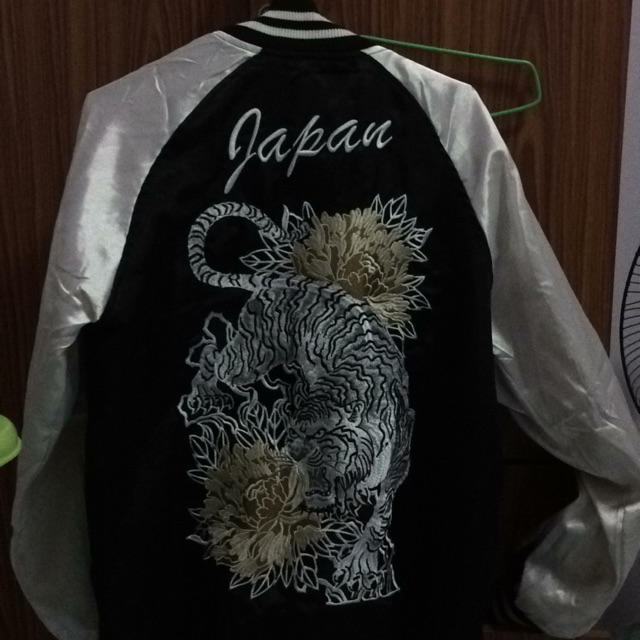 เสื้อ Sukajan Jacket