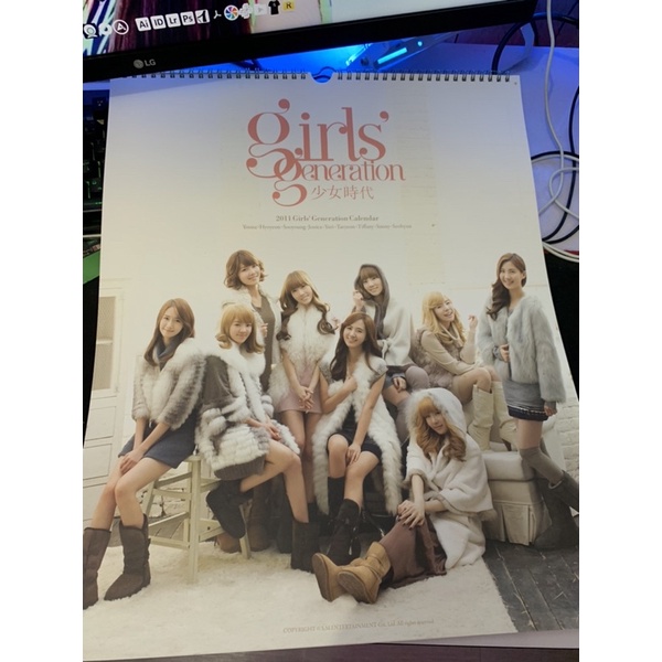 2011 Girl’s Generation Wall Calendar official