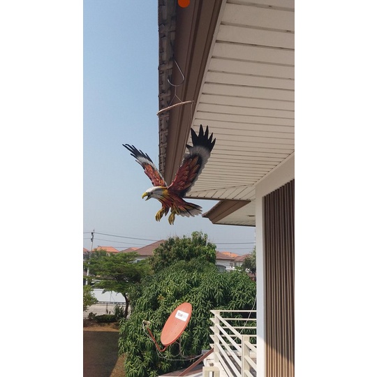 โมบายนกอินทรีย์ นกเหยี่ยวไล่นกพิราบ ไล่นกกกระจอก ไล่นกเล็ก งานปั้นมือจากฝุ่นไม้ ขนาด21นิ้ว - สีแดงดำ - รูปที่ 2