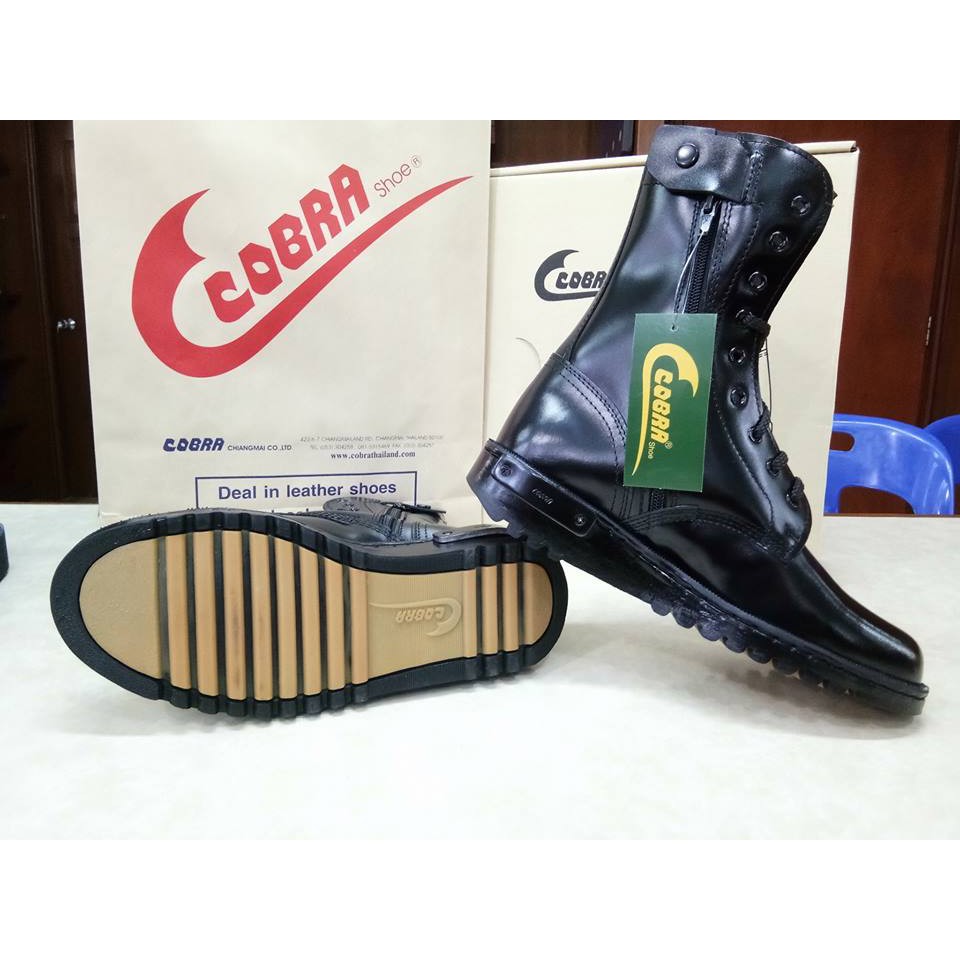 COBRAรองเท้าคอมแบท ซิปข้างหนังแท้ พื้นยางวิบาก รหัส 006 F
